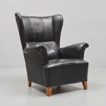 563462 Wing chair